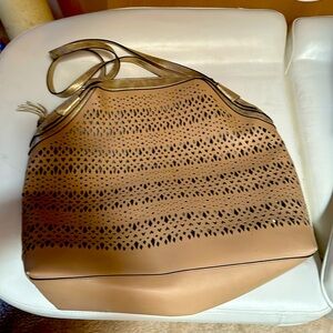 Stella and Dot purse like new inside a stain but like brand new